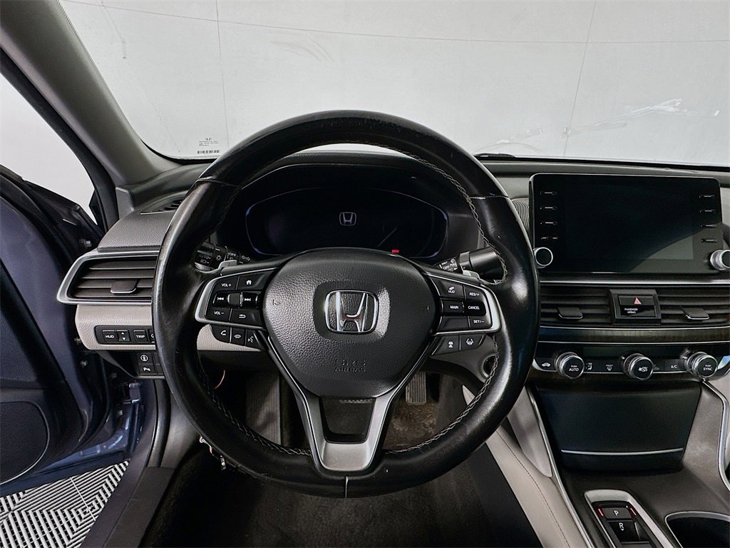 Used 2019 Honda Accord Touring image 11