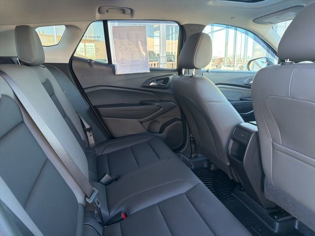 Used 2024 Chevrolet Trax ACTIV w/ Sunroof Package image 33