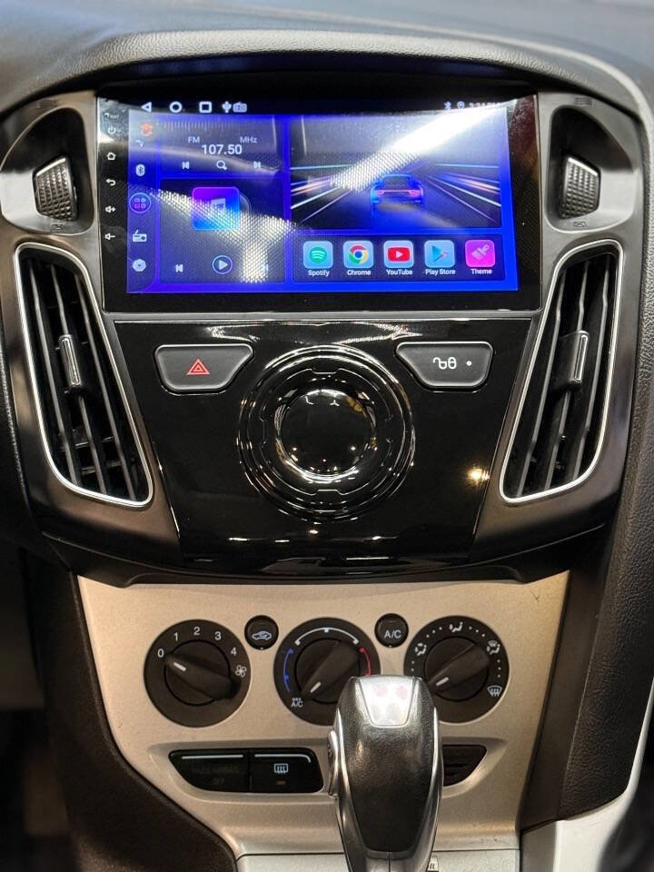 Used 2014 Ford Focus SE w/ Equipment Group 201A image 15