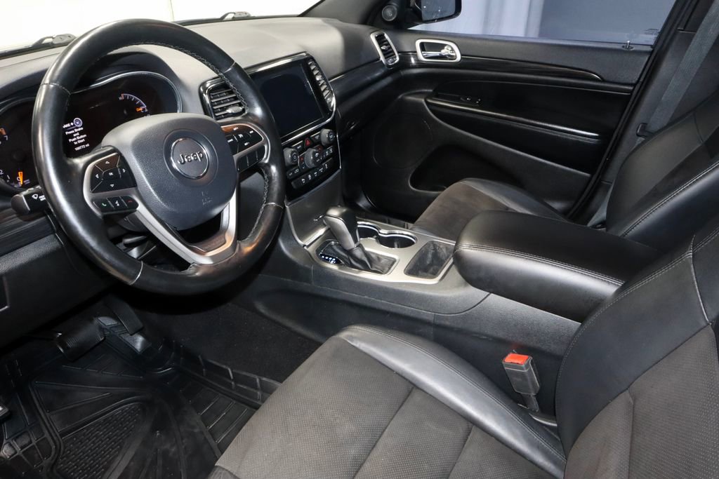 Used 2020 Jeep Grand Cherokee Altitude image 24