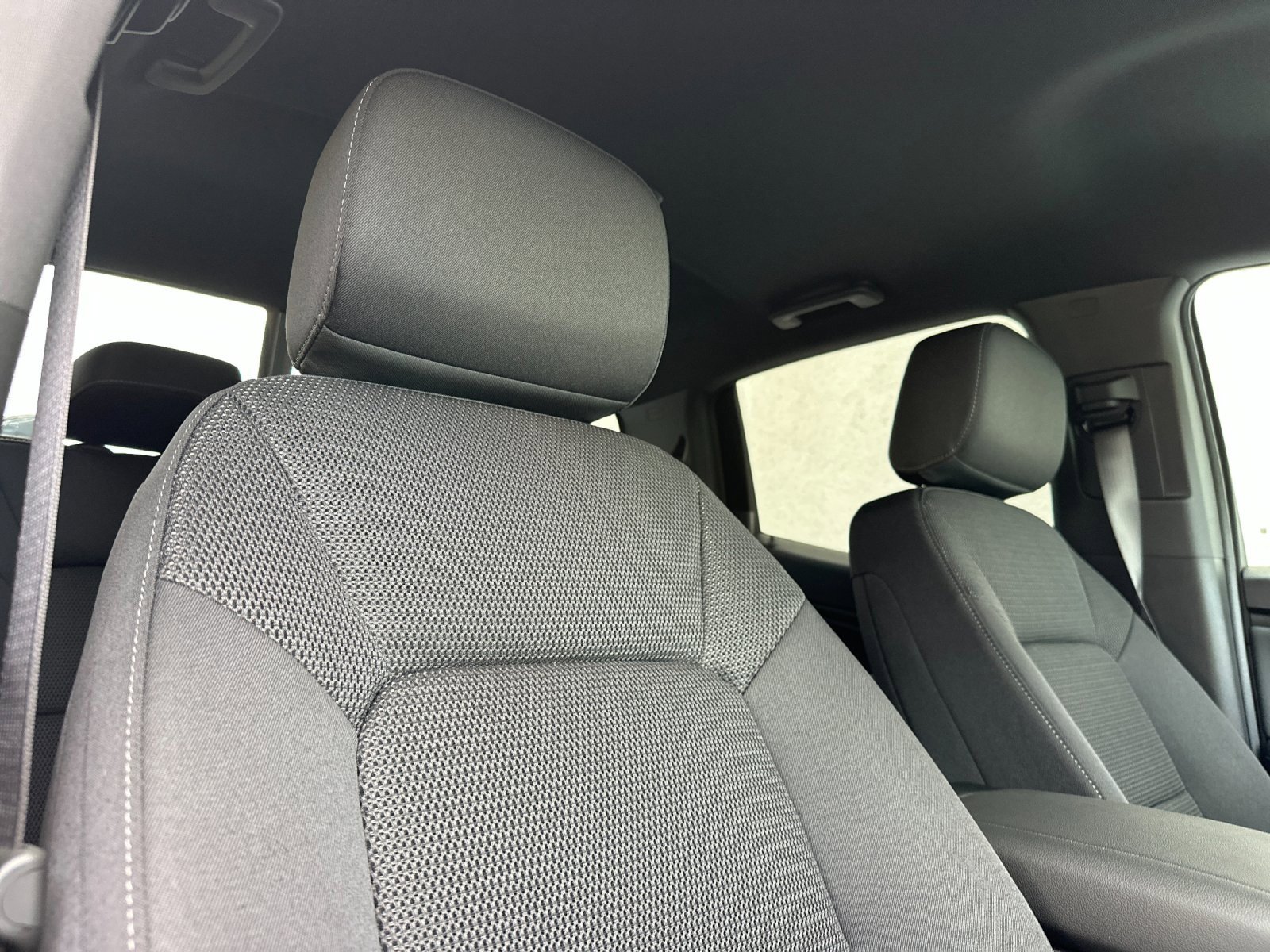 New 2026 Chevrolet Colorado LT image 18