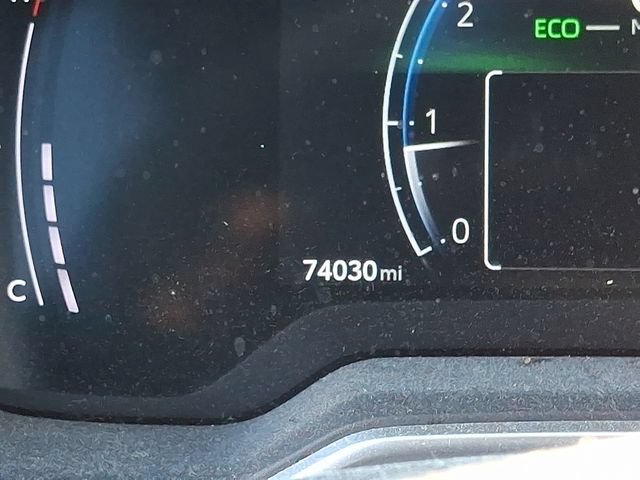 Used 2023 Toyota Corolla XSE FWD image 16
