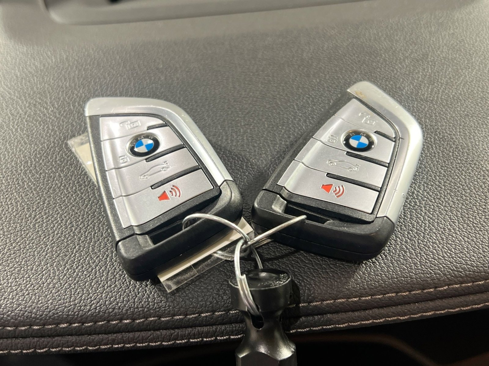 Used 2023 BMW X5 xDrive40i w/ Premium Package AWD/4WD image 29