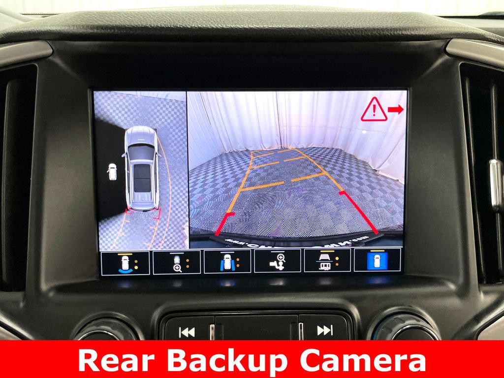 Certified 2024 GMC Terrain AT4 w/ Tech Package AWD/4WD image 3