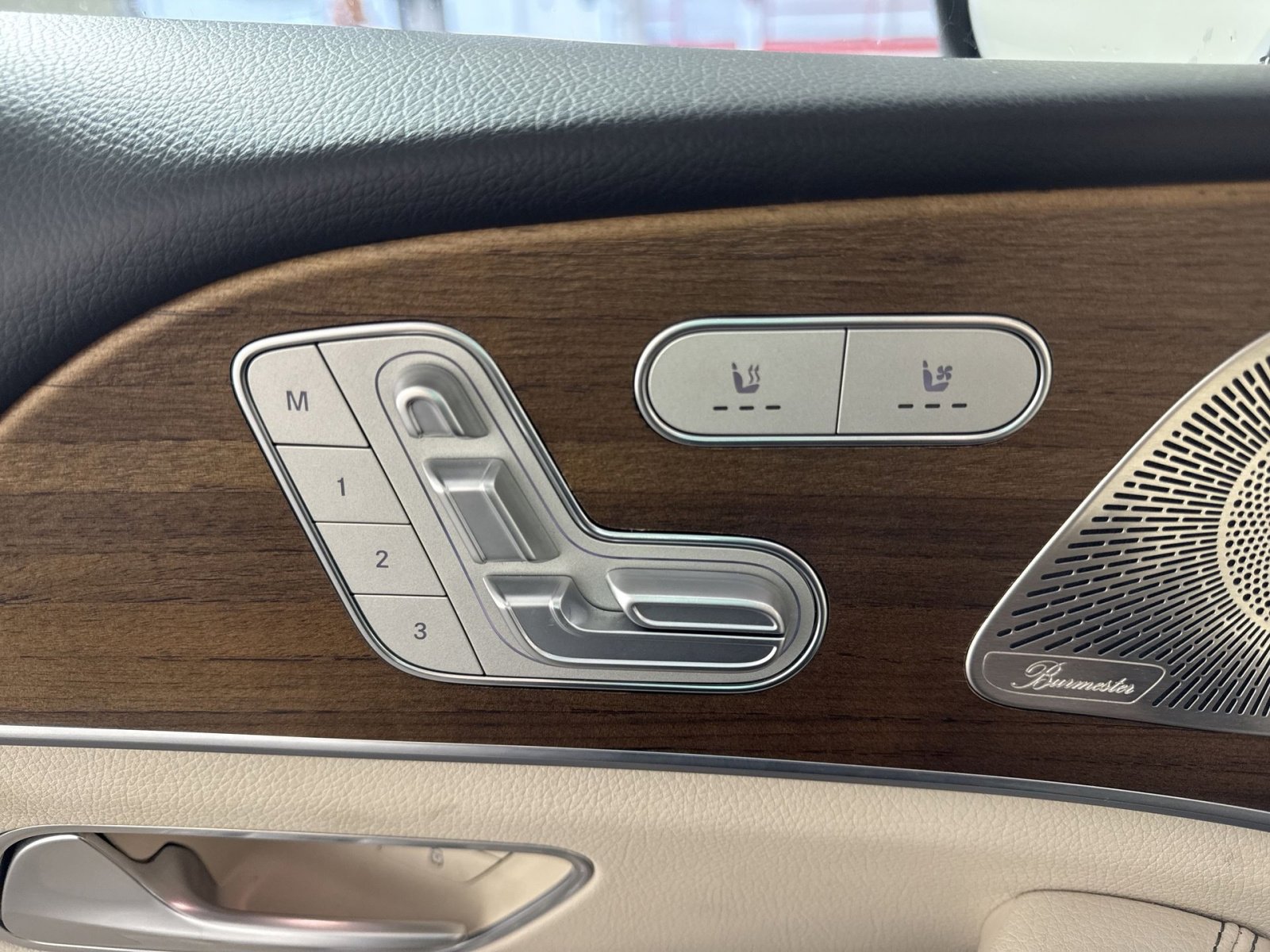 Used 2022 Mercedes-Benz GLE 350 w/ Premium Package image 14