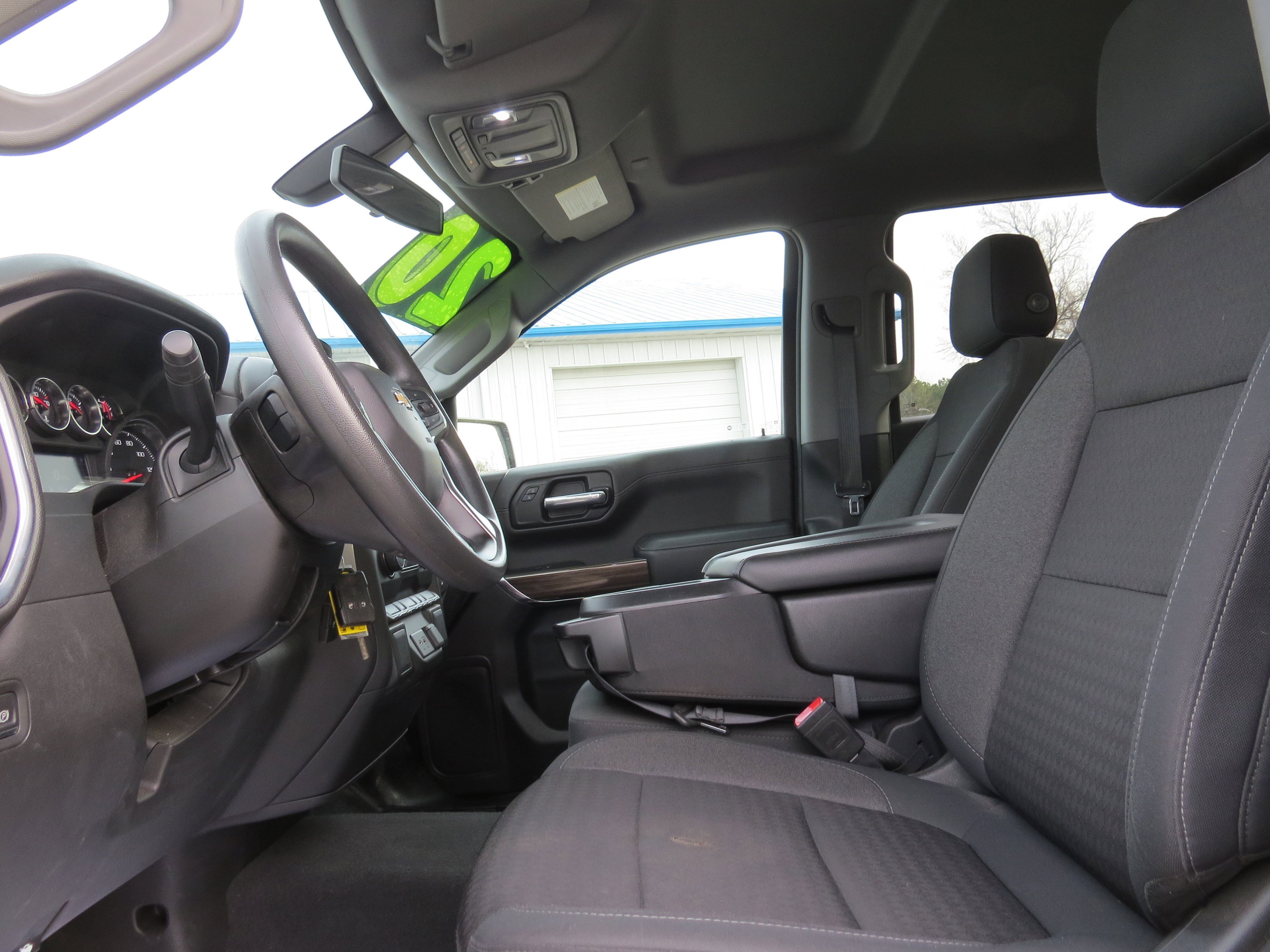 Used 2020 Chevrolet Silverado 1500 LT image 16