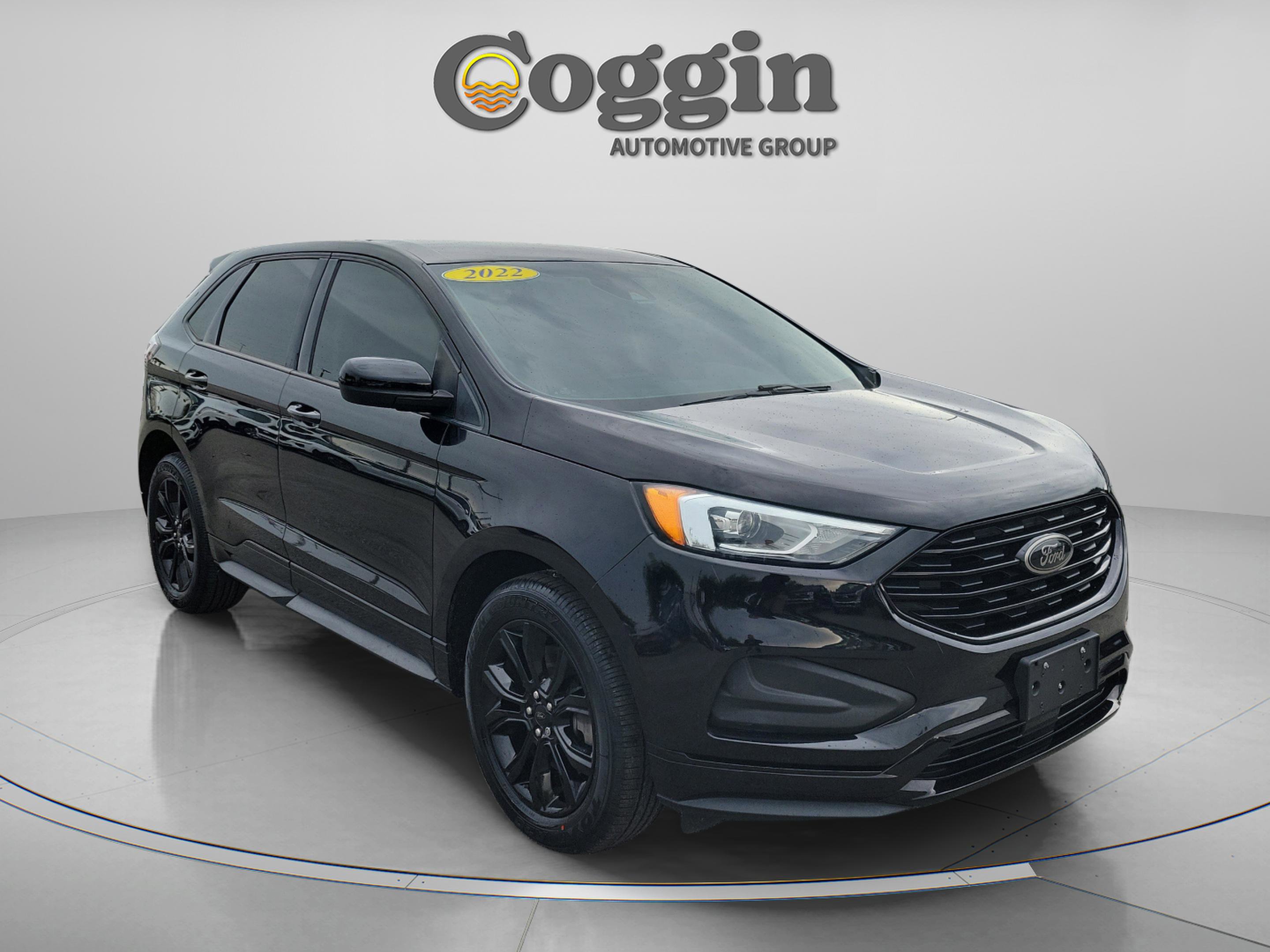 Used 2022 Ford Edge SE w/ Black Appearance Package image 4
