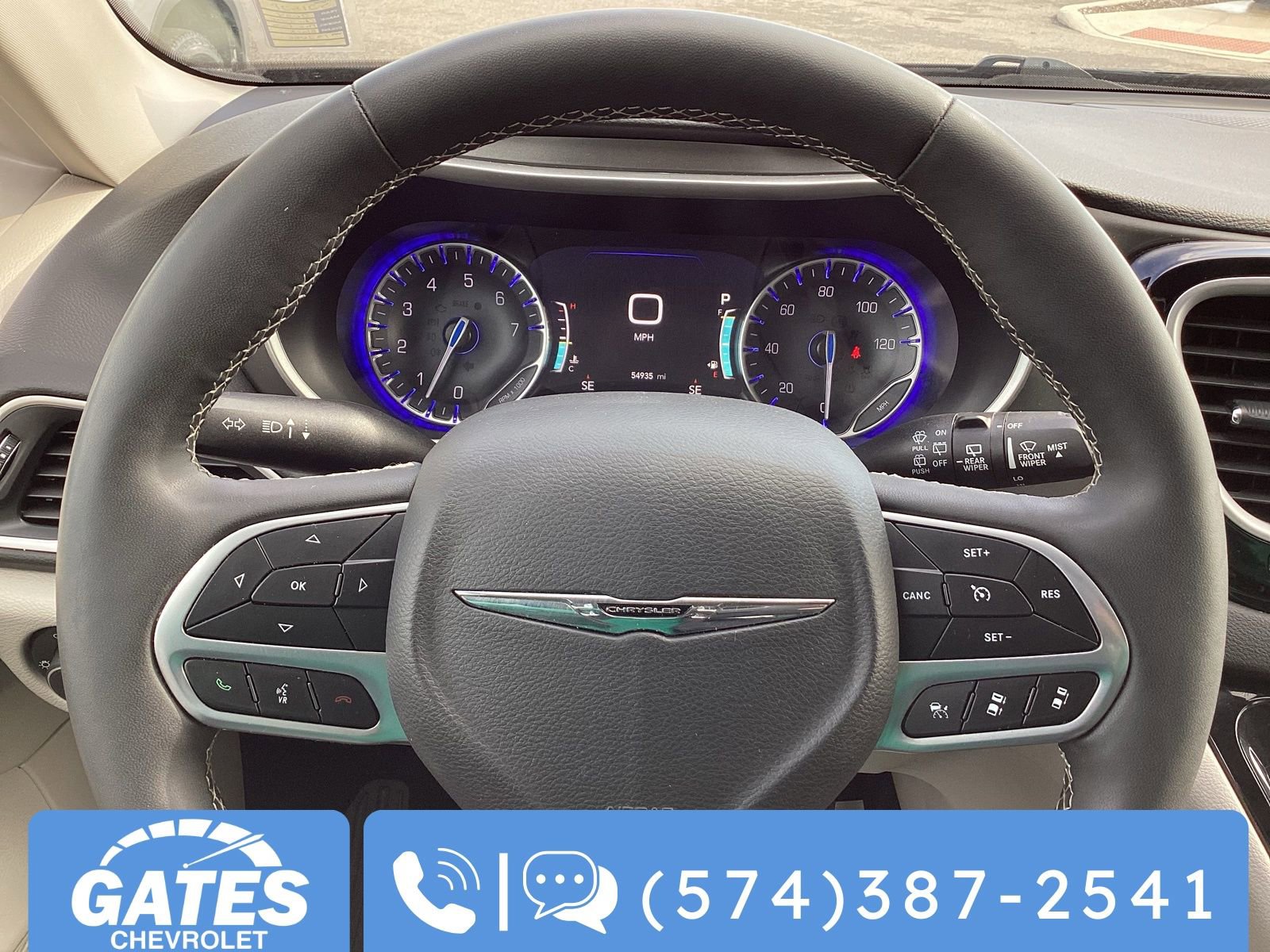 Used 2024 Chrysler Pacifica Touring-L image 34