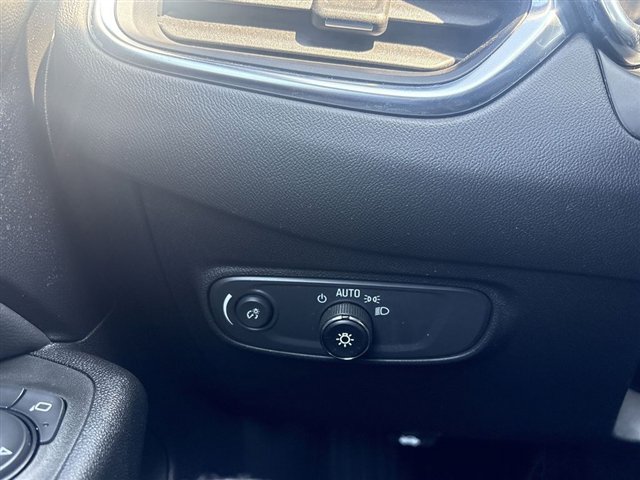 Certified 2024 Chevrolet Equinox LT w/ LPO, Floor Liner Package image 17