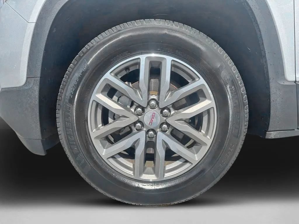 Used 2017 GMC Acadia SLE FWD image 31