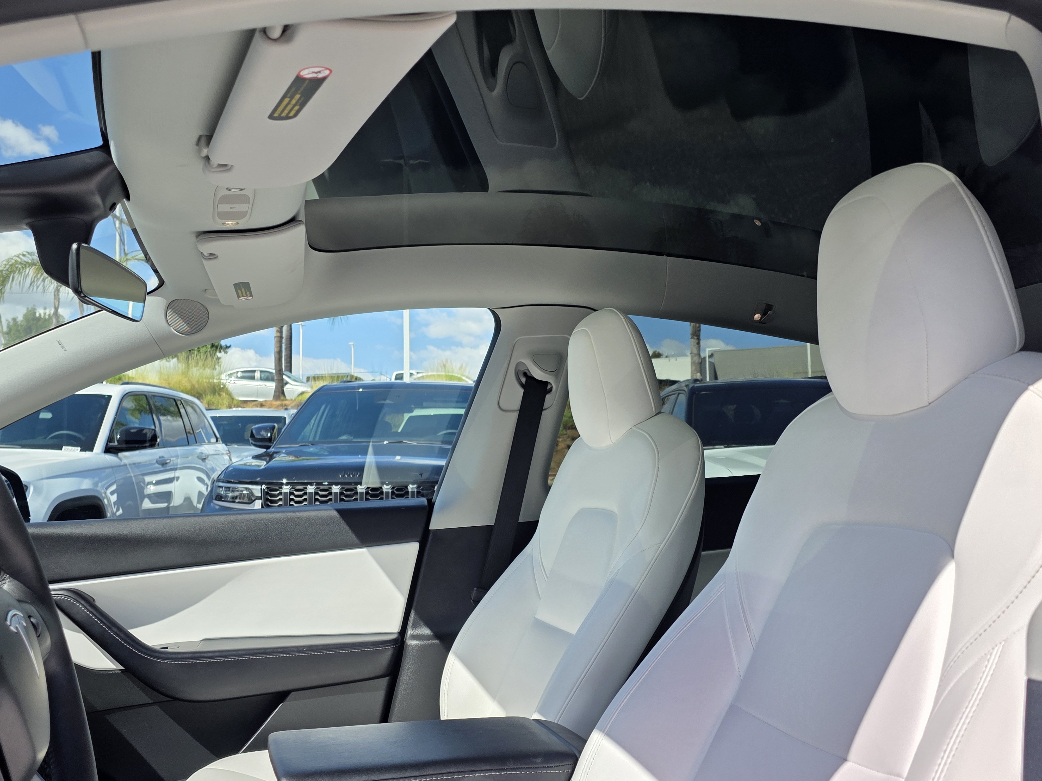 Used 2021 Tesla Model Y Long Range AWD/4WD image 18