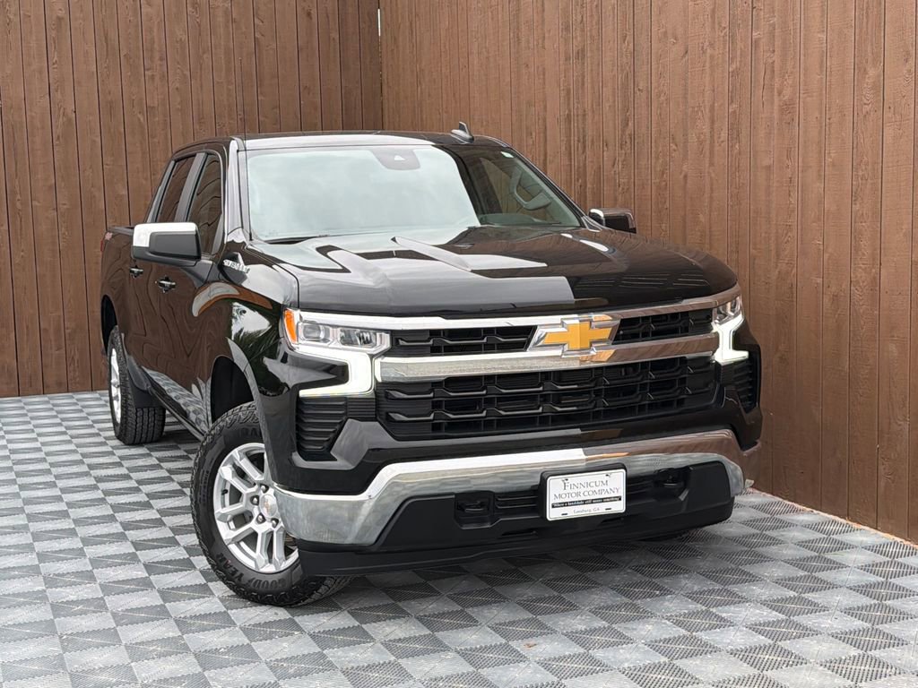 Used 2024 Chevrolet Silverado 1500 LT image 12