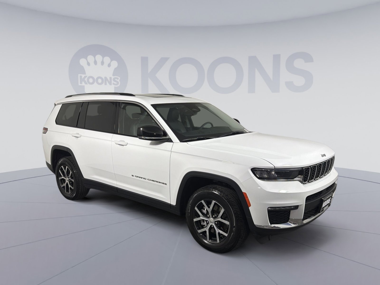 Used 2023 Jeep Grand Cherokee L Limited image 10