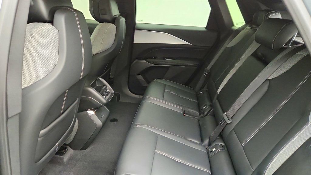 Used 2024 Cadillac Lyriq Tech w/ LPO, Floor Liner Package image 19