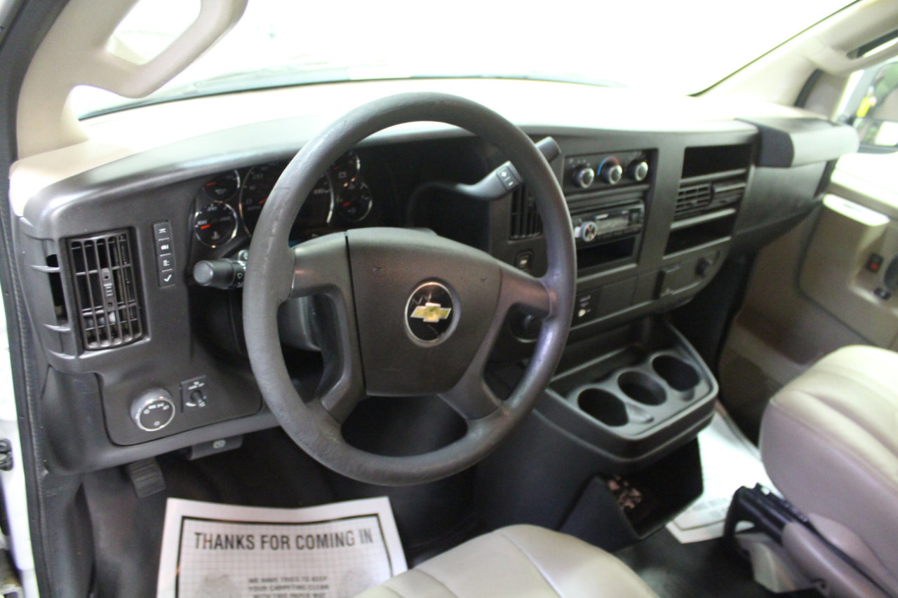 Used 2017 Chevrolet Express 2500 image 9