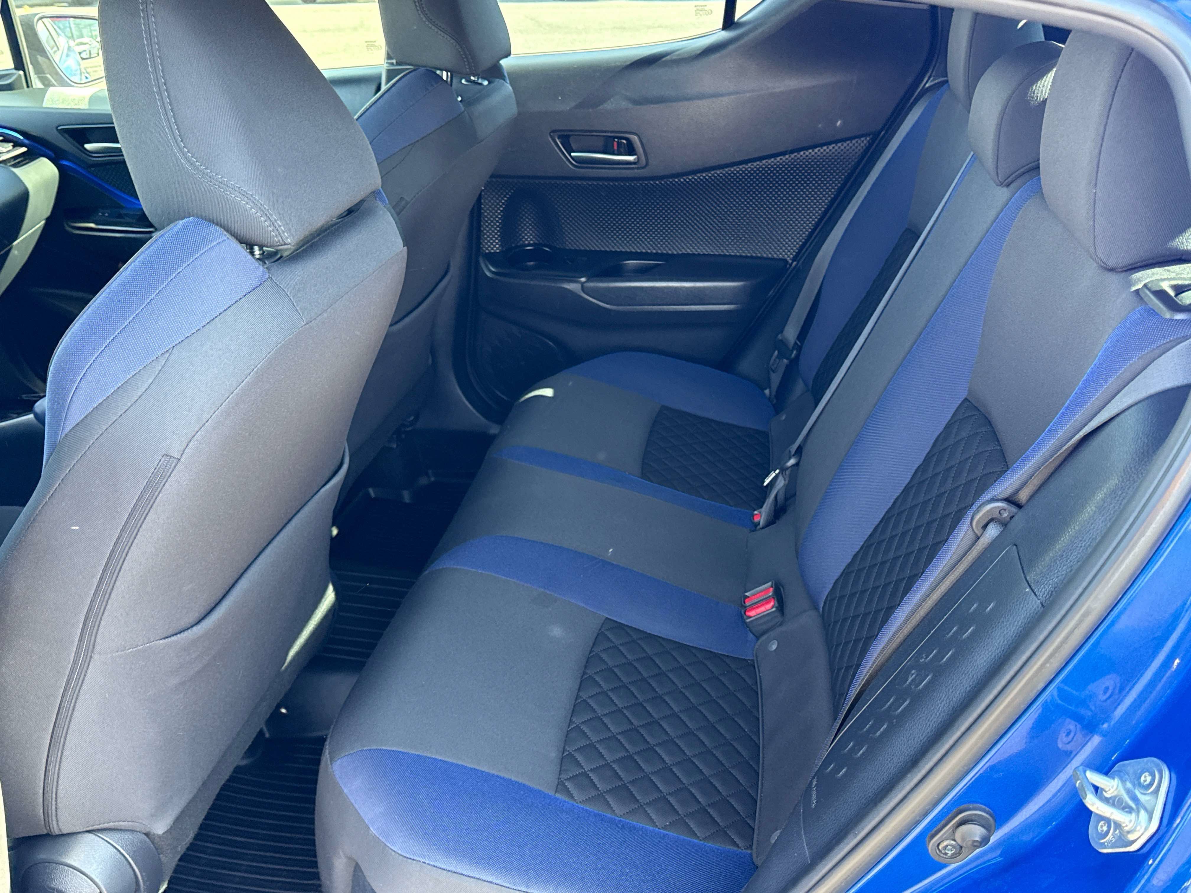 Used 2022 Toyota C-HR XLE FWD image 13