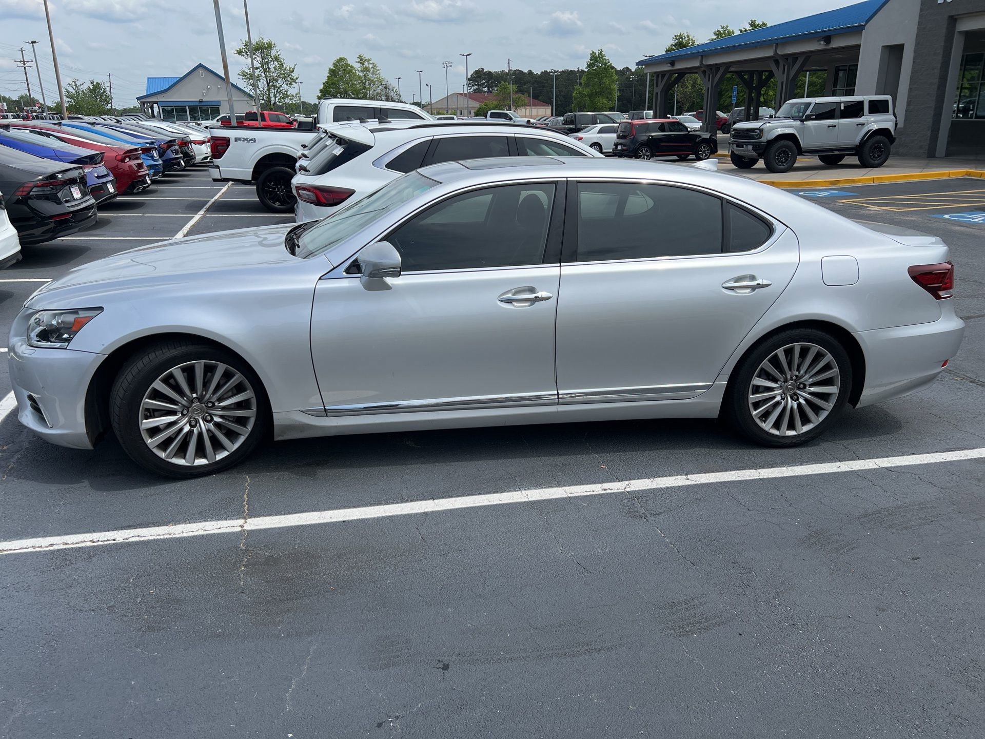 Used 2014 Lexus LS 460 L AWD/4WD image 1