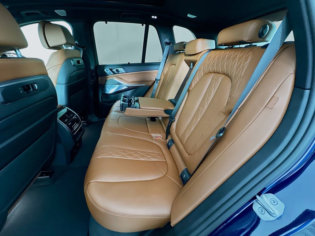 New 2026 BMW X5 M60i image 17