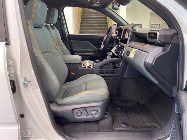 New 2026 Toyota 4Runner Trailhunter AWD/4WD image 21