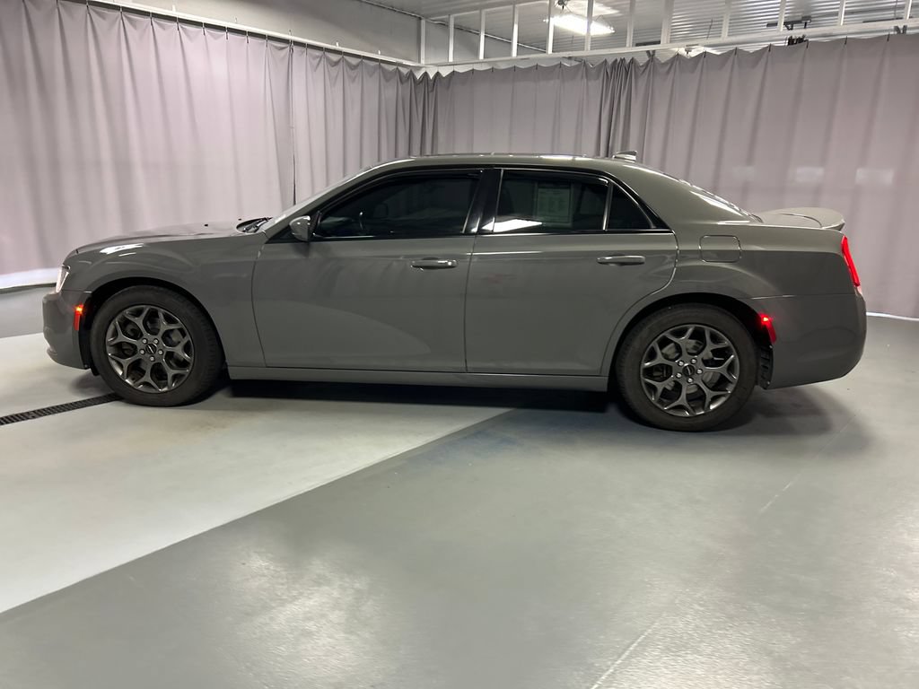 Used 2017 Chrysler 300 S AWD/4WD image 4