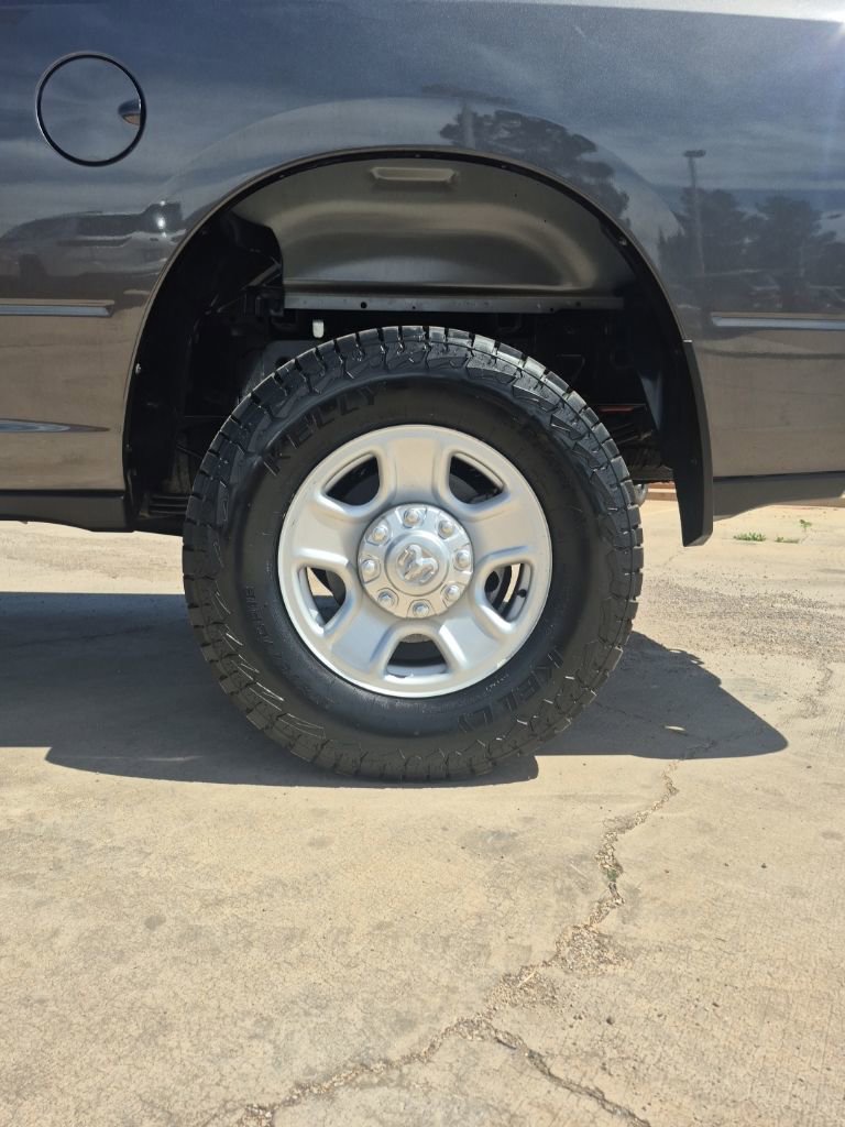 Used 2022 RAM 3500 Tradesman image 10