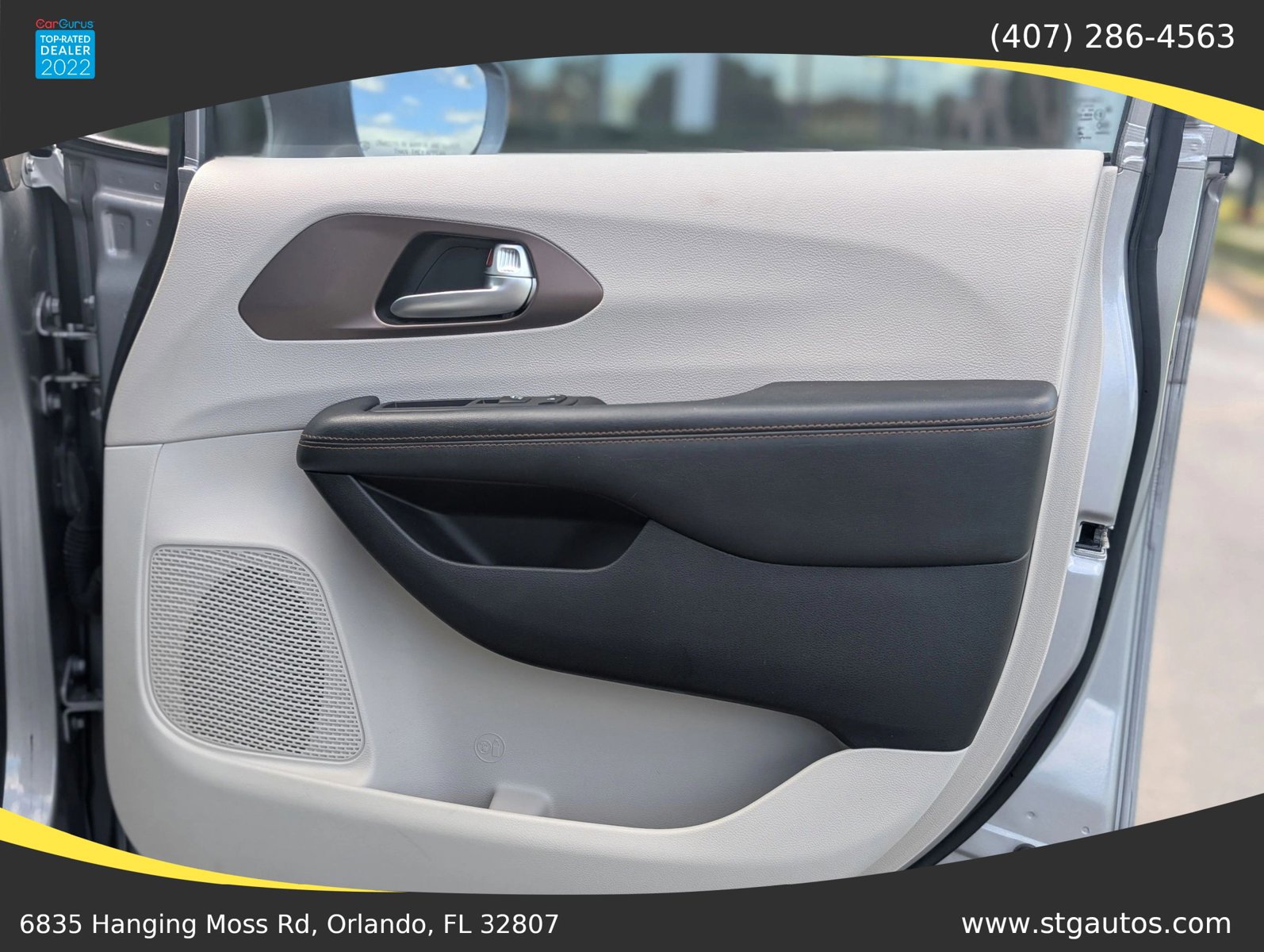 Used 2017 Chrysler Pacifica Touring-L Plus w/ Advanced Safetytec Group FWD image 20