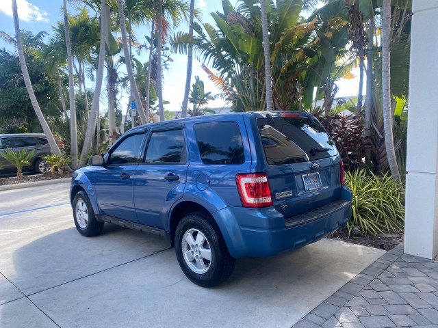 Used 2009 Ford Escape XLS image 35