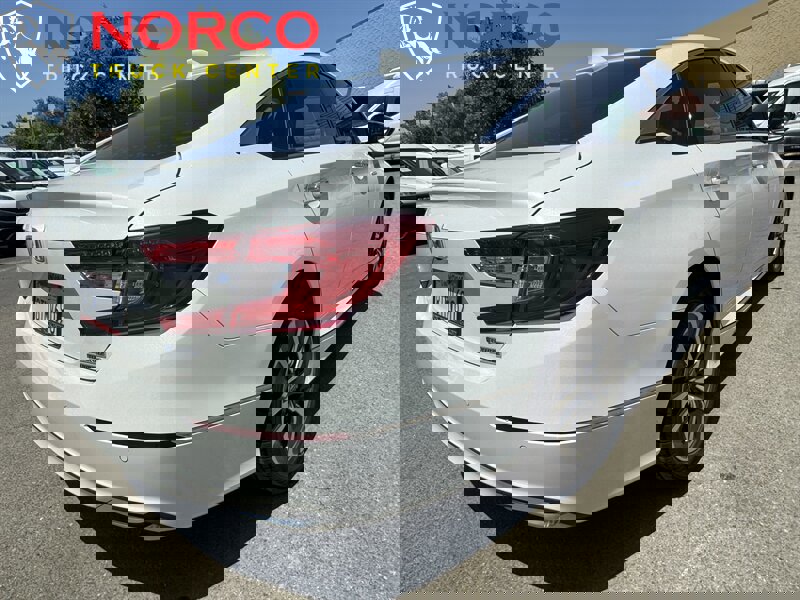 Used 2020 Honda Accord Touring image 9