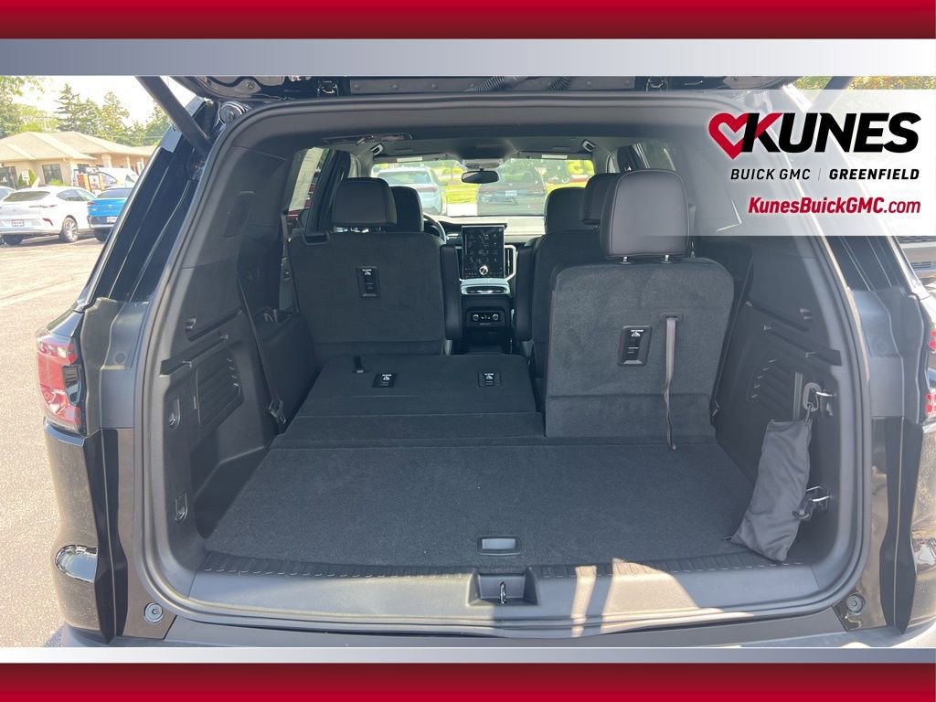New 2025 GMC Acadia Elevation w/ Elevation Premium Package FWD image 45