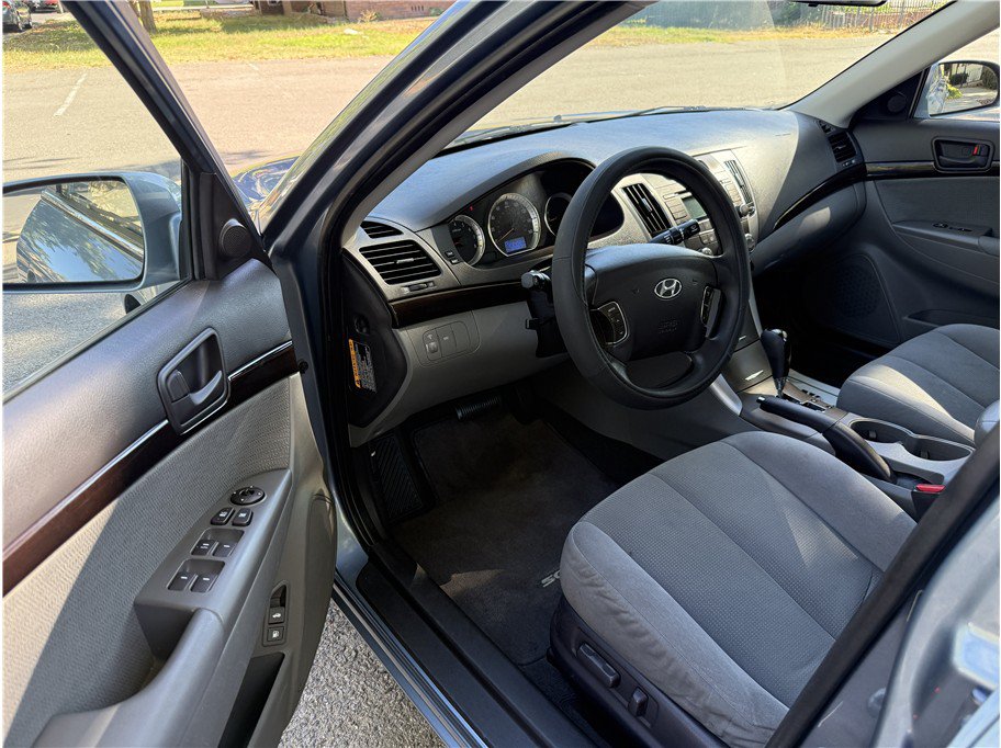 Used 2009 Hyundai Sonata GLS w/ Popular Equipment Pkg 2 FWD image 11