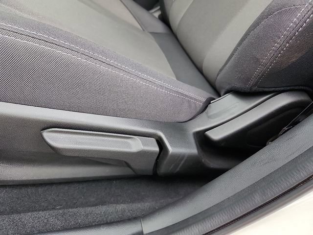 Certified 2025 Subaru Crosstrek 2.0i AWD/4WD image 15