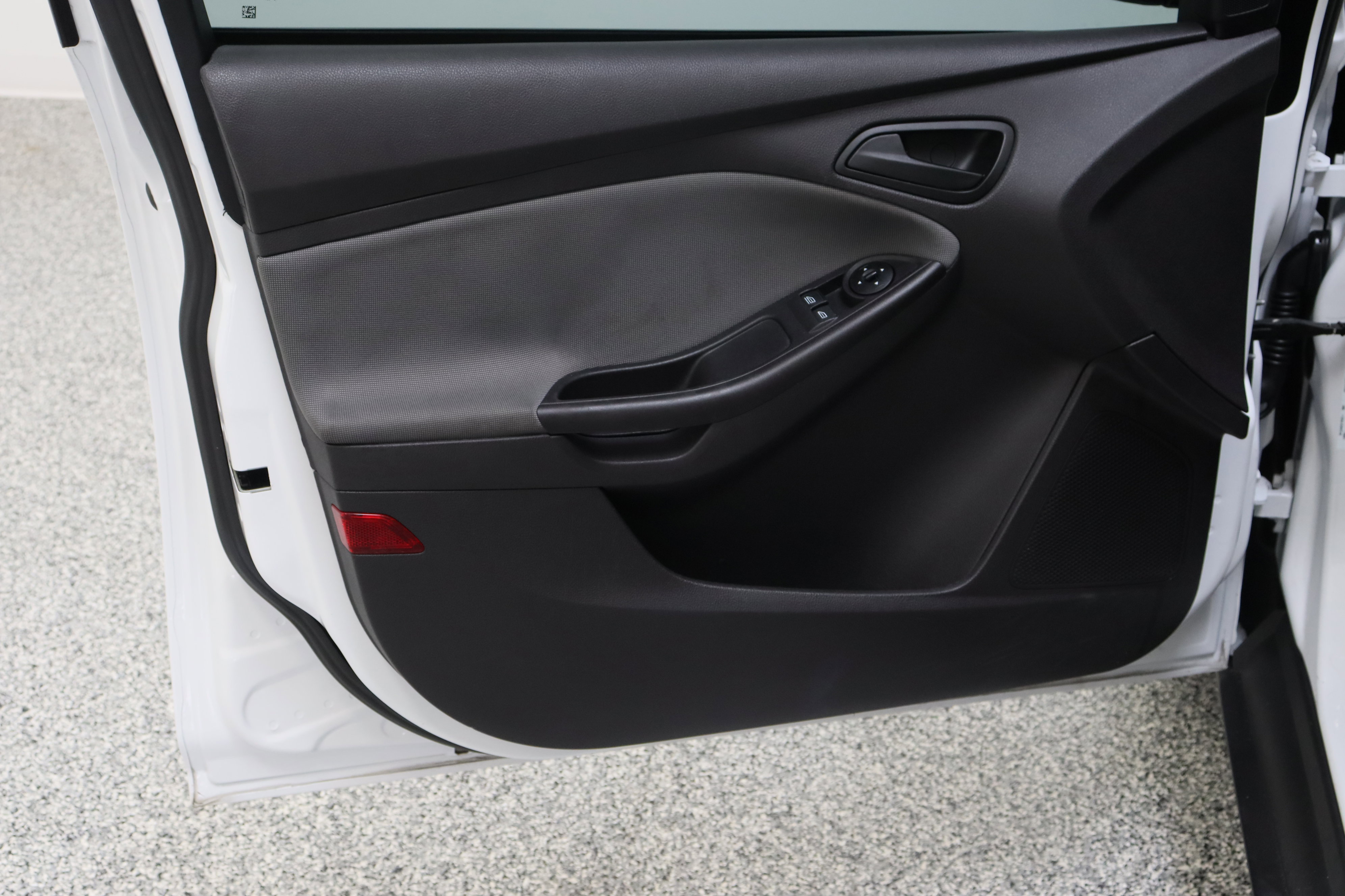 Used 2014 Ford Focus S FWD image 12