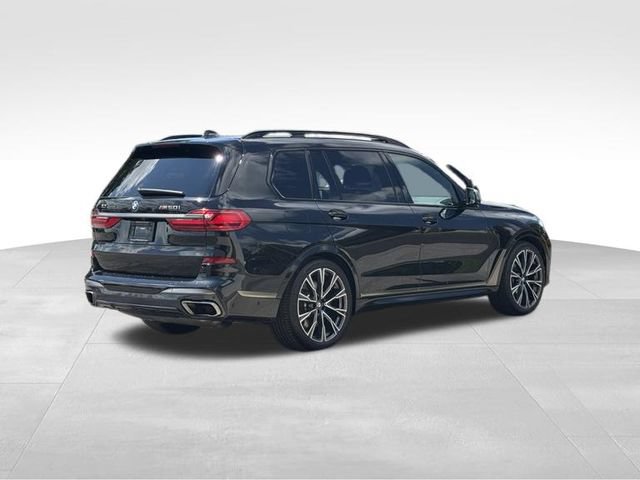 Used 2022 BMW X7 M50i w/ Cold Weather Package AWD/4WD image 9