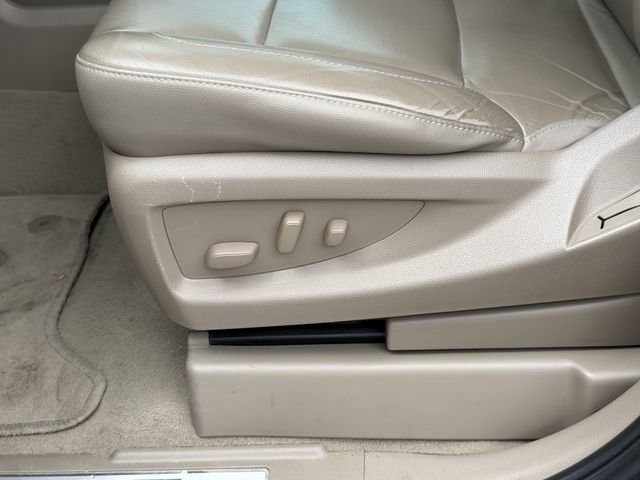 Used 2020 Chevrolet Suburban LT image 11