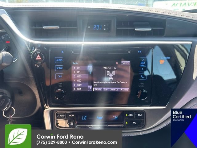 Used 2019 Toyota Corolla SE FWD image 18
