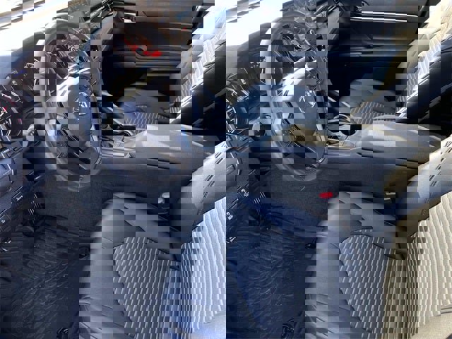 Used 2023 Toyota Camry SE image 25