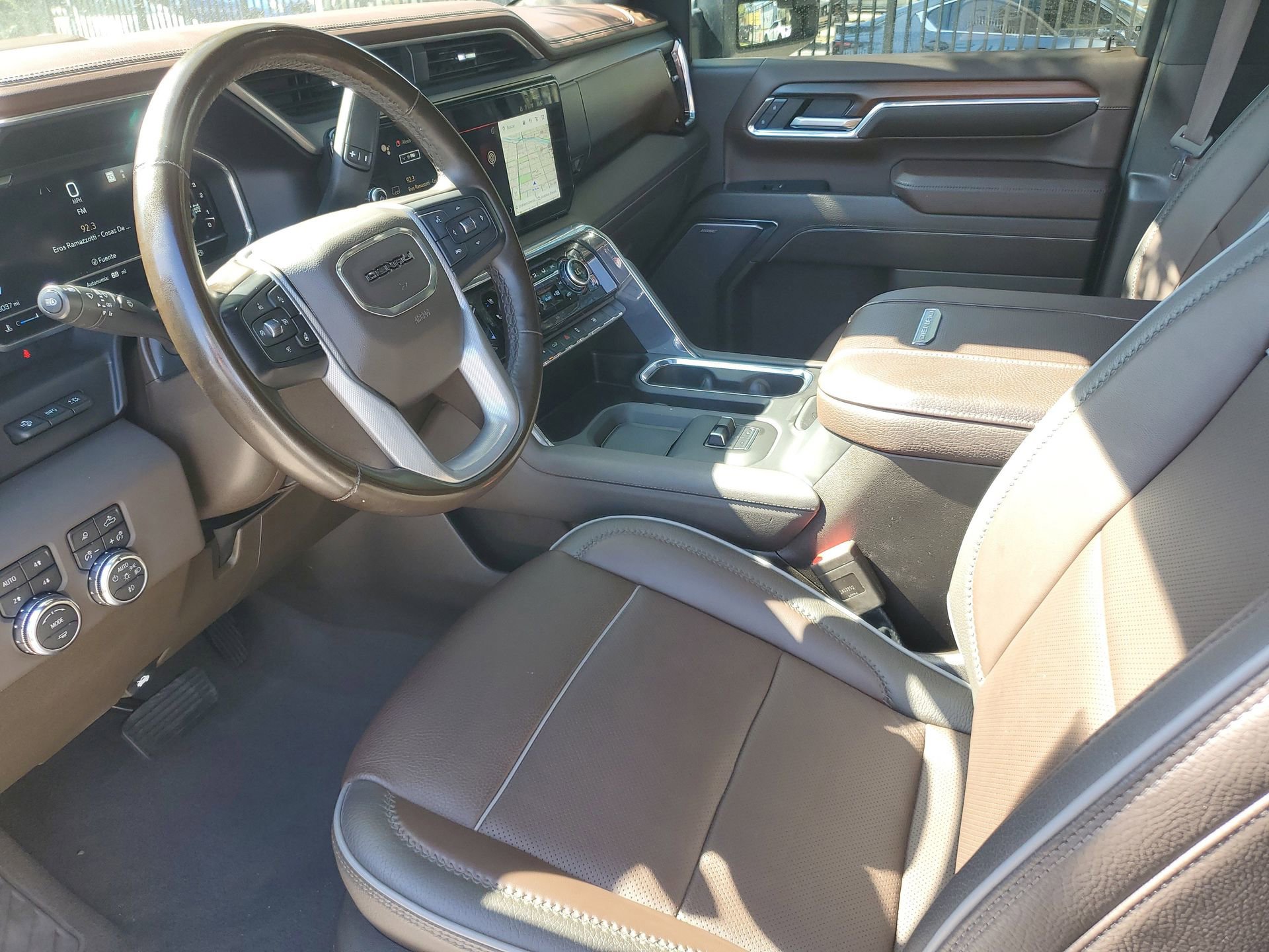 Used 2024 GMC Sierra 3500 Denali w/ Denali Reserve Package image 16