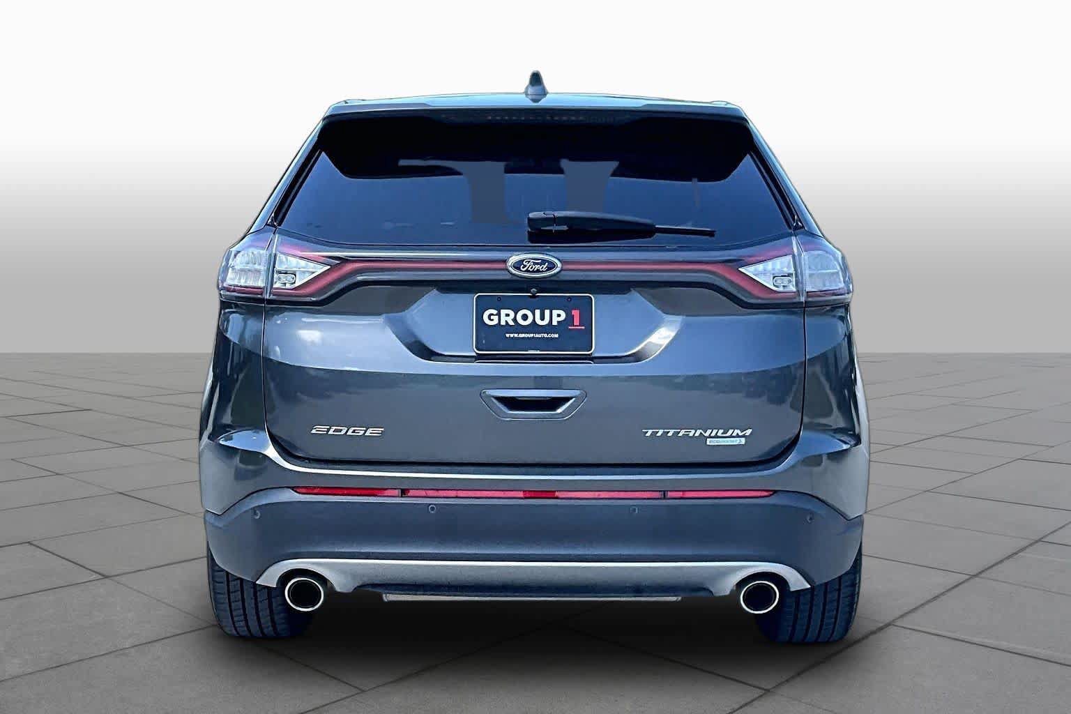 Used 2016 Ford Edge Titanium FWD image 5