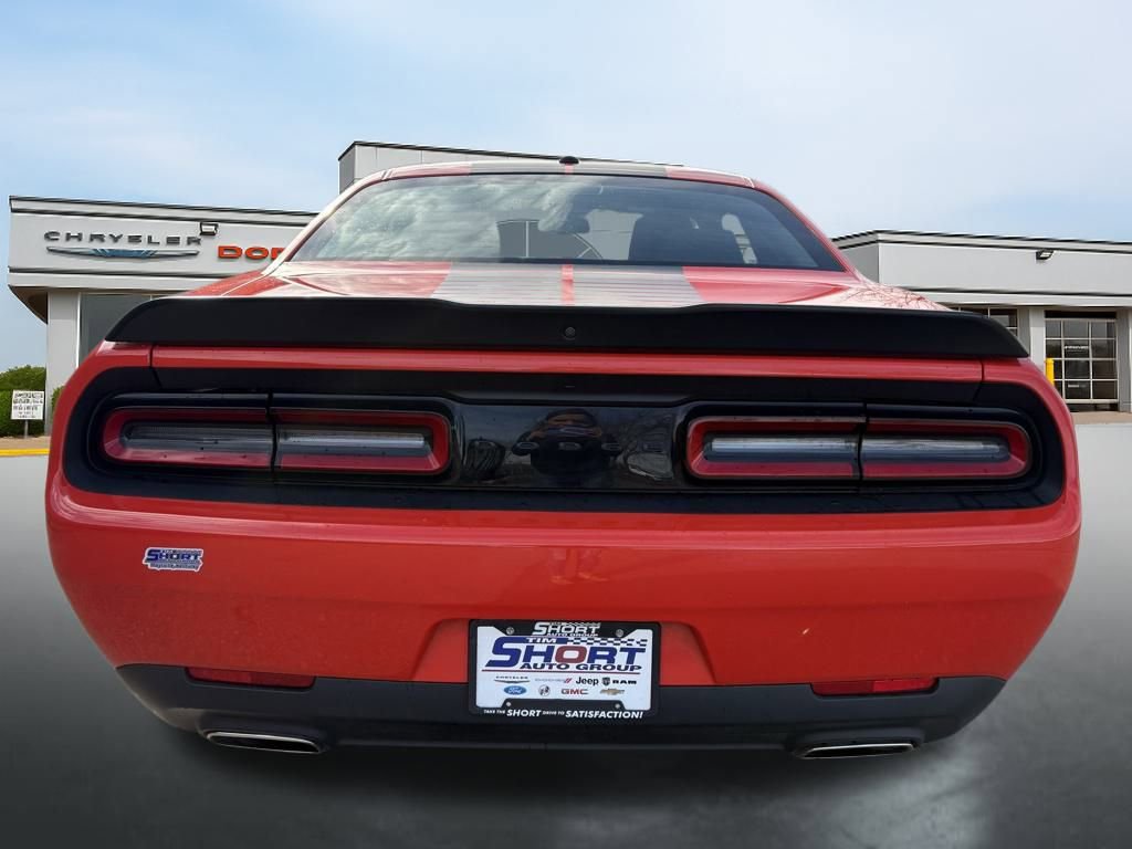Used 2023 Dodge Challenger SXT w/ Blacktop Package image 4