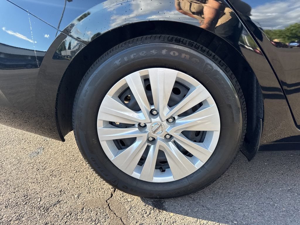 Used 2023 Nissan Sentra S FWD image 9
