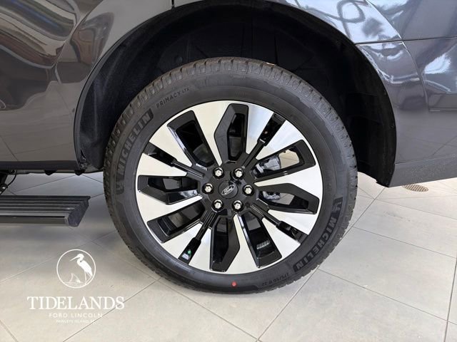 New 2025 Ford Expedition Platinum w/ Platinum Ultimate Package image 31