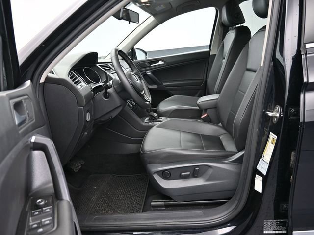 Used 2021 Volkswagen Tiguan SEL image 38