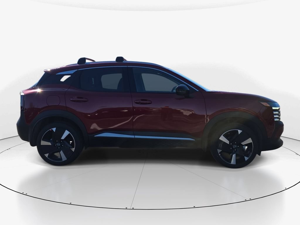 New 2026 Nissan Kicks SR w/ SR Premium Package FWD image 3