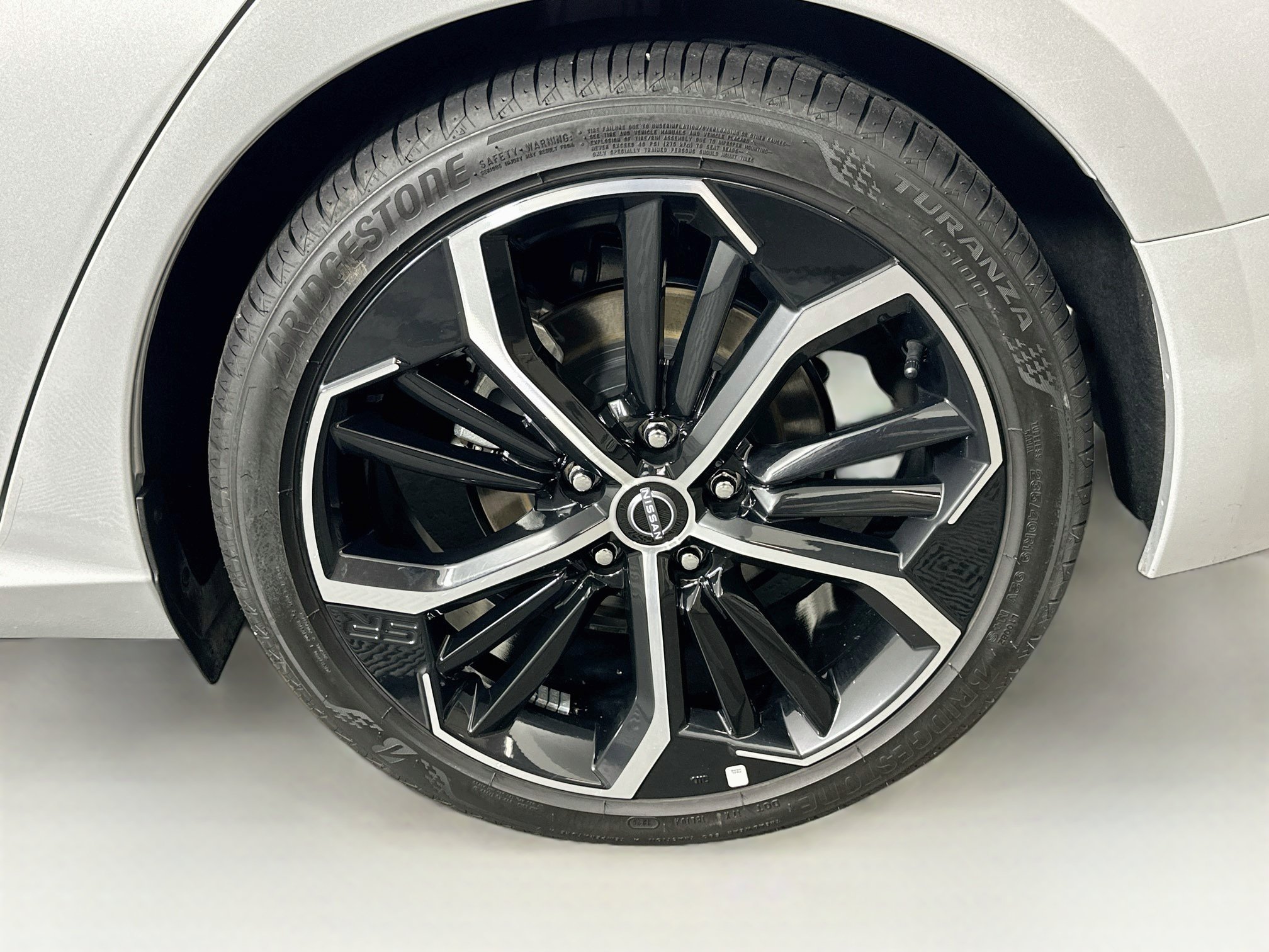 Used 2025 Nissan Altima 2.5 SR FWD image 11