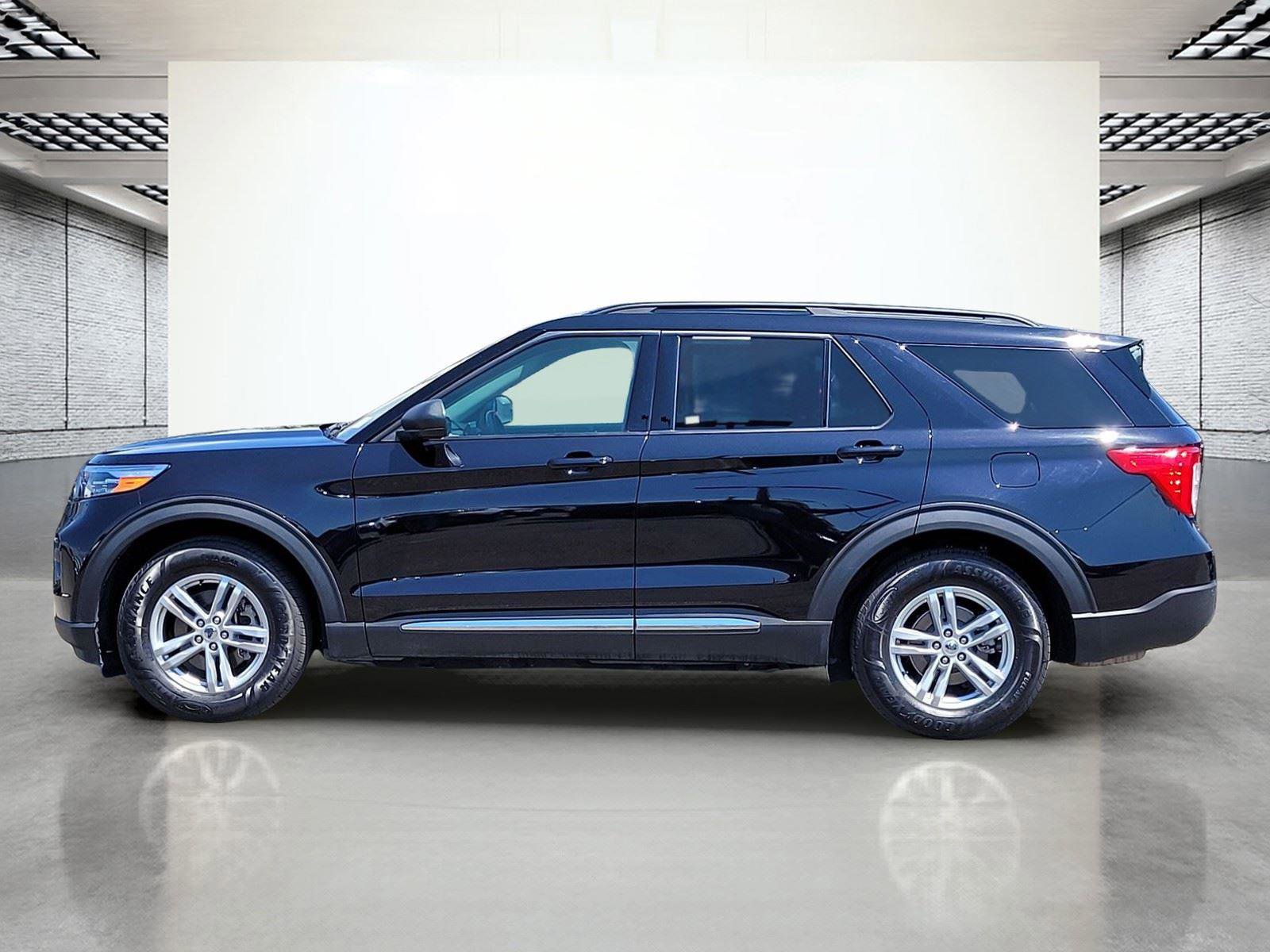 Used 2022 Ford Explorer XLT RWD image 10