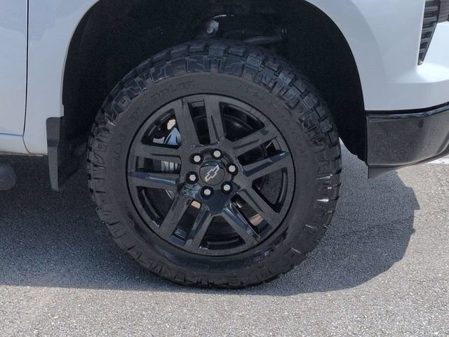 Used 2024 Chevrolet Silverado 1500 LT Trail Boss w/ Convenience Package II AWD/4WD image 11