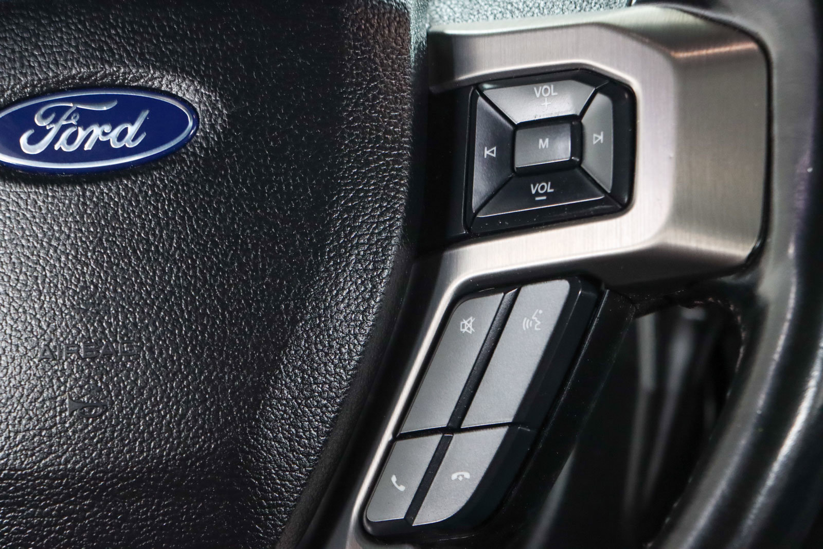 Used 2019 Ford F250 Platinum w/ Platinum Ultimate Package image 15