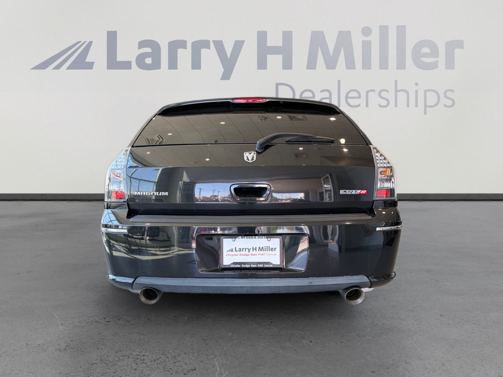 Used 2006 Dodge Magnum SRT8 w/ SRT Option Group III RWD image 4