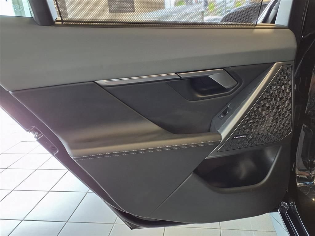 Used 2024 BMW 540i xDrive w/ Executive Package AWD/4WD image 16