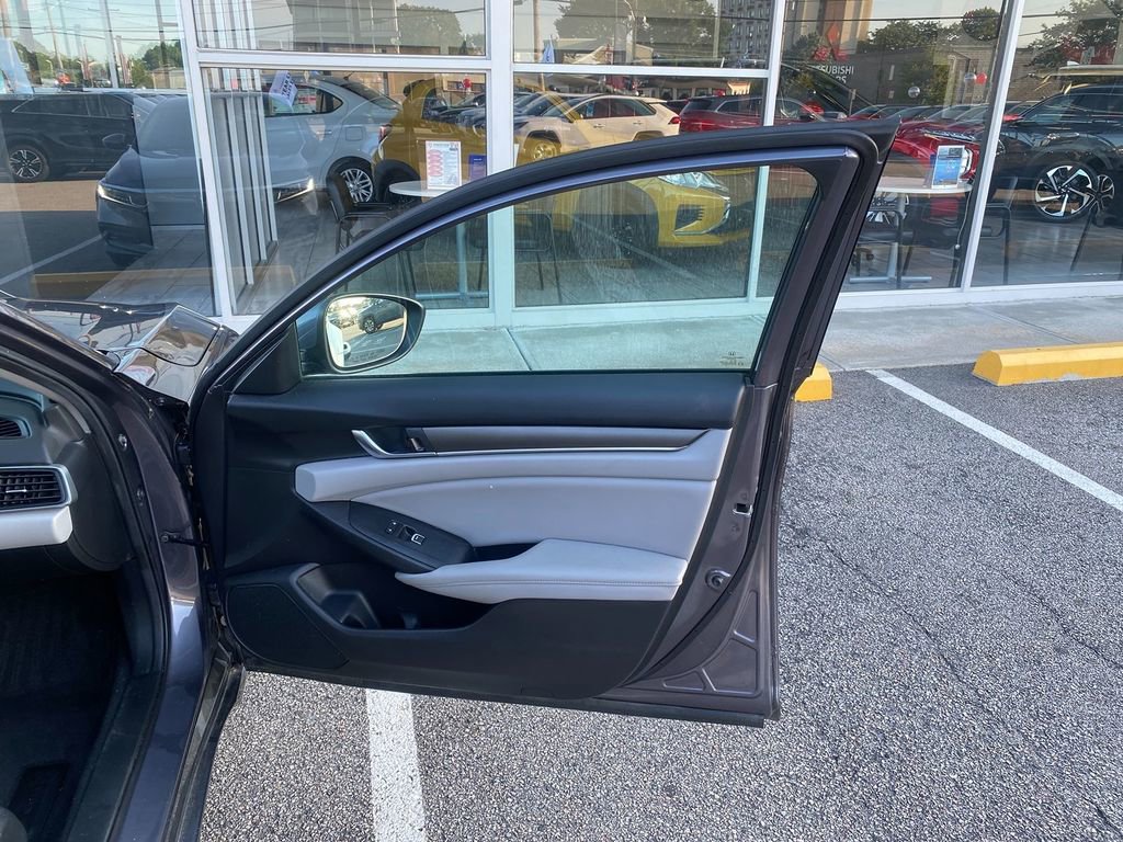 Used 2018 Honda Accord EX image 35